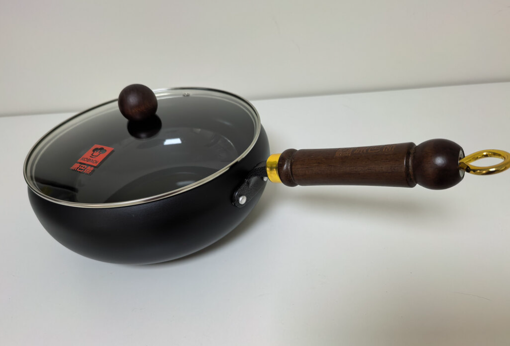 康巴赫不粘锅炒锅怎么样，康巴赫铁锅好用吗？使用评测